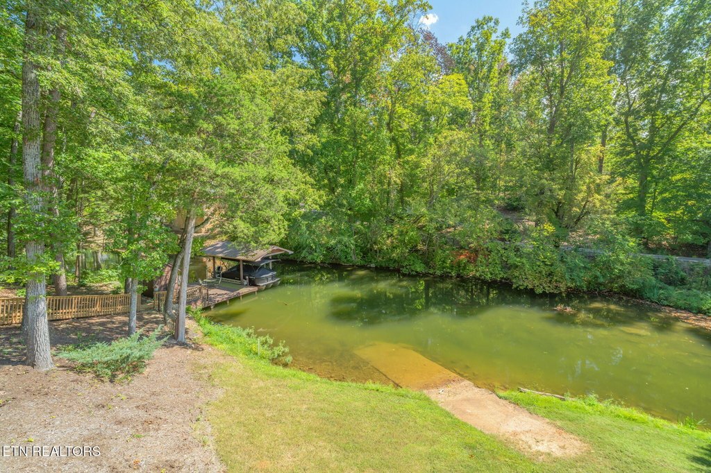 Lenoir City, Tennessee, 37772, United States, 3 Bedrooms Bedrooms, ,3 BathroomsBathrooms,Residential,Forsale,1973613