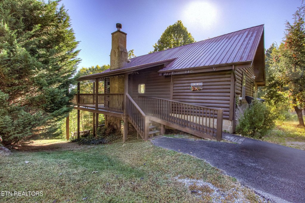 Sevierville, Tennessee, 37862, United States, 3 Bedrooms Bedrooms, ,3 BathroomsBathrooms,Residential,Forsale,1973612