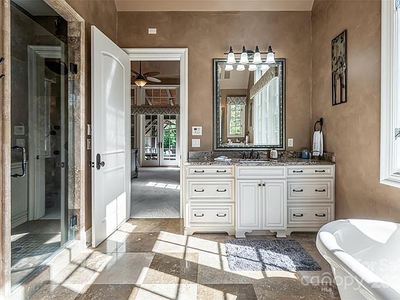 Asheville, North Carolina, 28803, United States, 4 Bedrooms Bedrooms, ,4 BathroomsBathrooms,Residential,Forsale,1986012