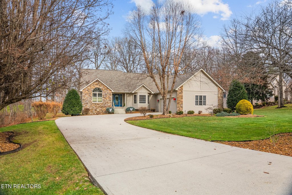 Crossville, Tennessee, 38558, United States, 3 Bedrooms Bedrooms, ,2 BathroomsBathrooms,Residential,Forsale,1953765