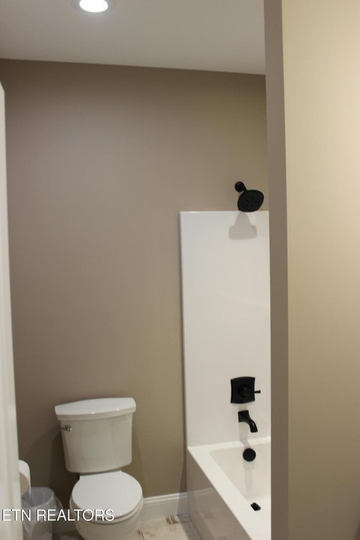 Madisonville, Tennessee, 37354, United States, 3 Bedrooms Bedrooms, ,3 BathroomsBathrooms,Residential,Forsale,1893807