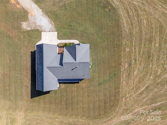 Bostic, North Carolina, 28018, United States, 3 Bedrooms Bedrooms, ,2 BathroomsBathrooms,Residential,Forsale,1985990