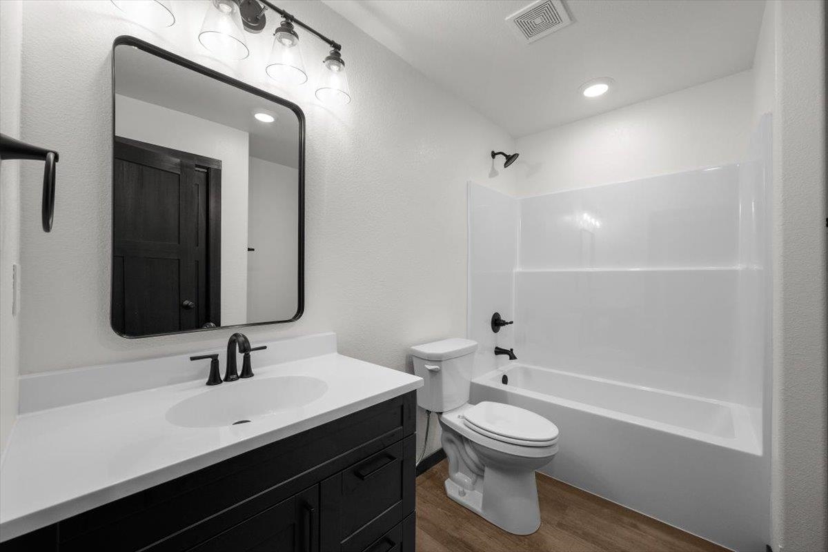 Sturgis, South Dakota, 57785, United States, 3 Bedrooms Bedrooms, ,2 BathroomsBathrooms,Residential,Forsale,1990703