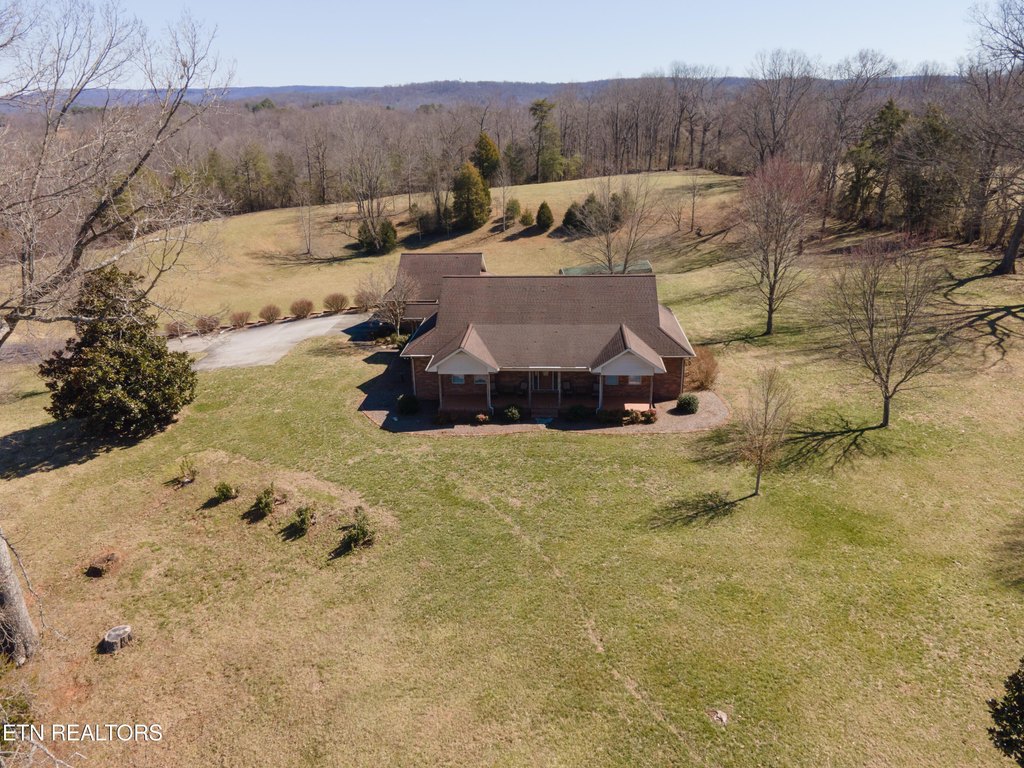 Sparta, Tennessee, 38583, United States, 6 Bedrooms Bedrooms, ,3 BathroomsBathrooms,Residential,Forsale,1885999