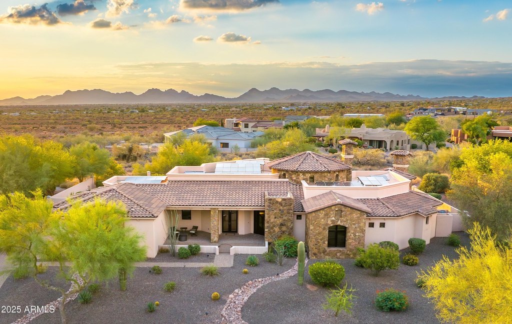 Gold Canyon, Arizona, 85118, United States, 3 Bedrooms Bedrooms, ,4 BathroomsBathrooms,Residential,Forsale,1884331