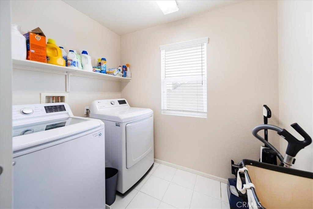 Winchester, California, 92596, United States, 5 Bedrooms Bedrooms, ,4 BathroomsBathrooms,Residential,Forsale,2004222