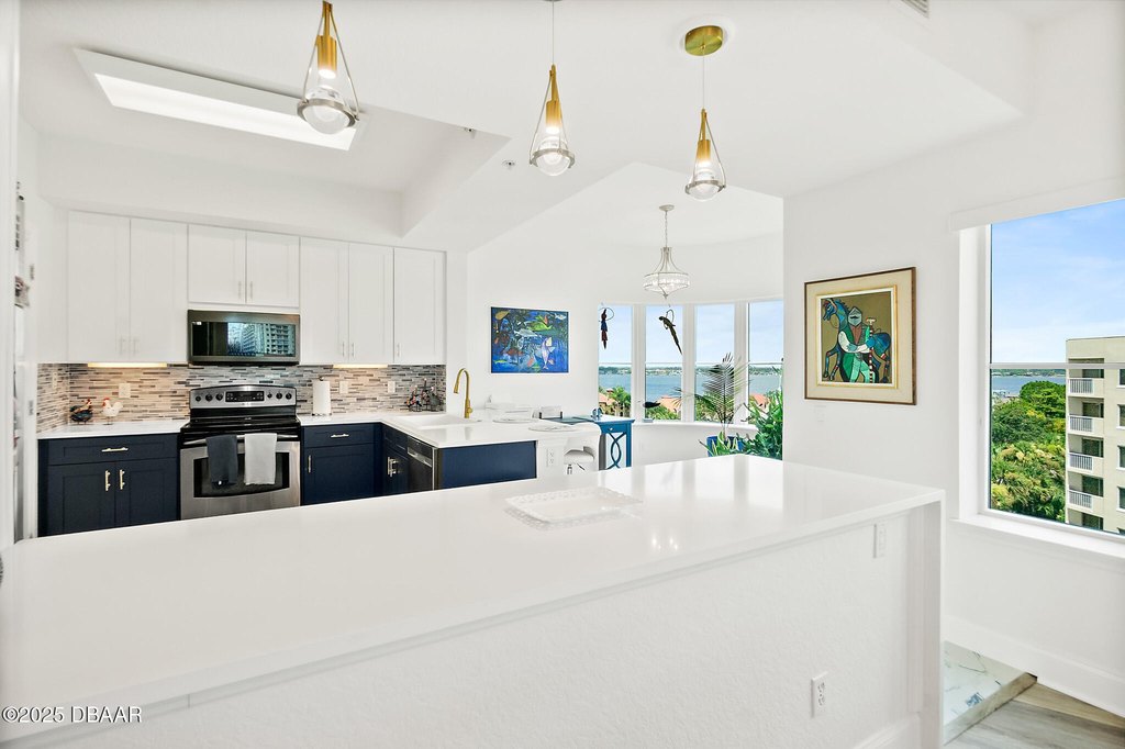 Daytona Beach Shores, Florida, 32118, United States, 3 Bedrooms Bedrooms, ,3 BathroomsBathrooms,Residential,Forsale,1990139