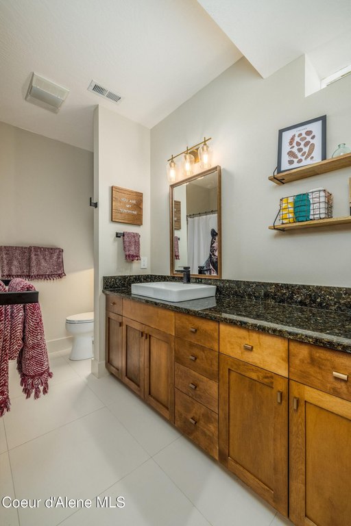 Coeur d'Alene, Idaho, 83814, United States, 4 Bedrooms Bedrooms, ,3 BathroomsBathrooms,Residential,Forsale,1960021