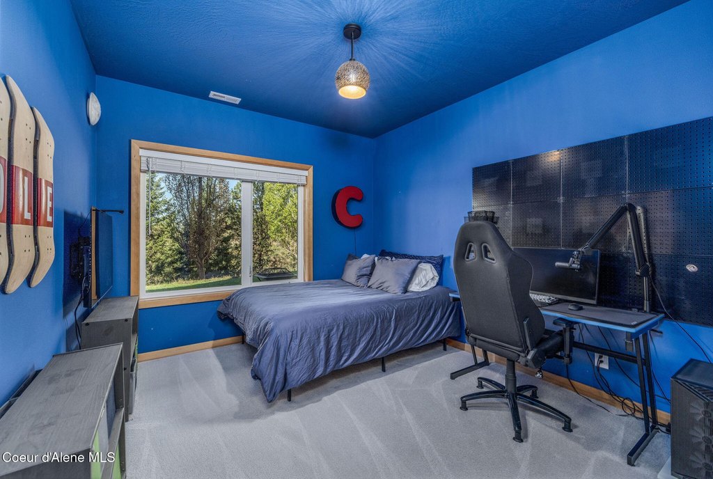 Coeur d'Alene, Idaho, 83814, United States, 4 Bedrooms Bedrooms, ,3 BathroomsBathrooms,Residential,Forsale,1960021