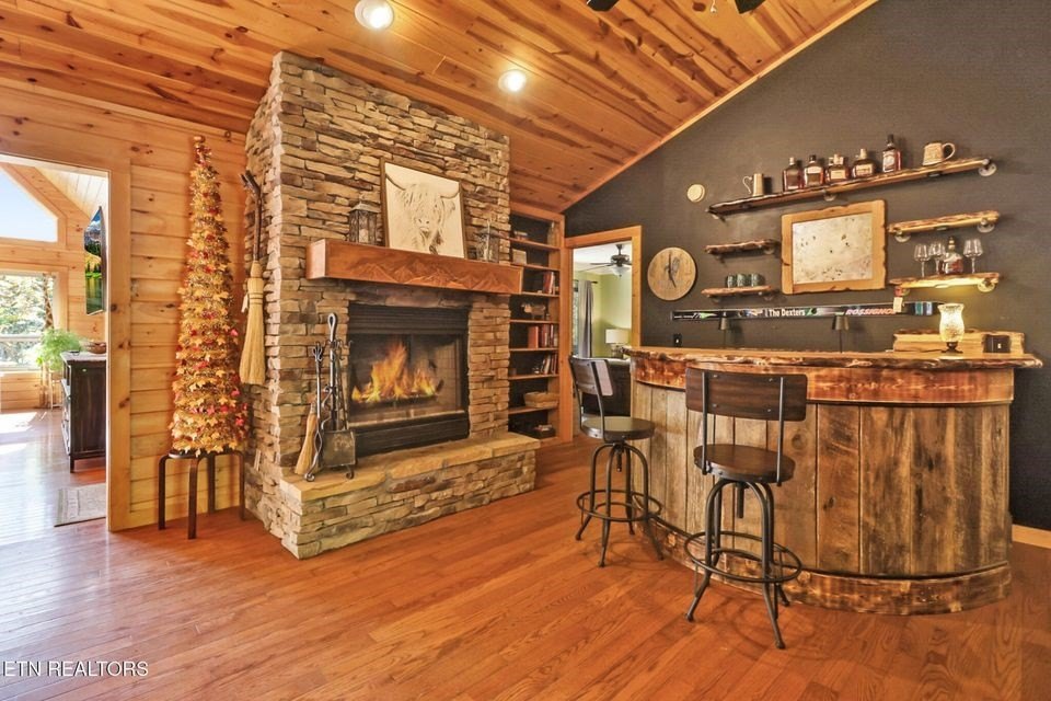 Jamestown, Tennessee, 38556, United States, 4 Bedrooms Bedrooms, ,3 BathroomsBathrooms,Residential,Forsale,2010942