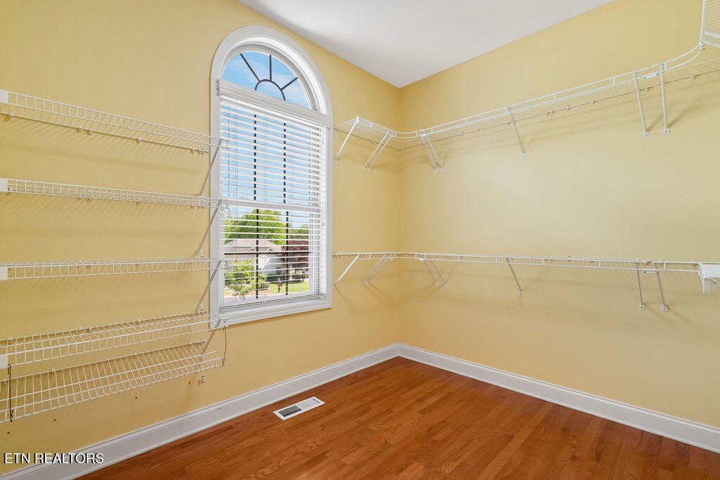 Loudon, Tennessee, 37774, United States, 3 Bedrooms Bedrooms, ,3 BathroomsBathrooms,Residential,Forsale,1893719