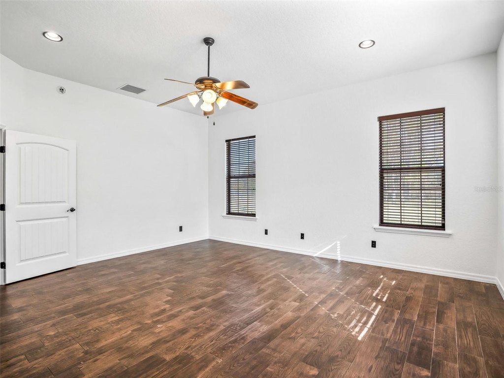 REDDICK, Florida, 32686, United States, 3 Bedrooms Bedrooms, ,2 BathroomsBathrooms,Residential,Forsale,1994137