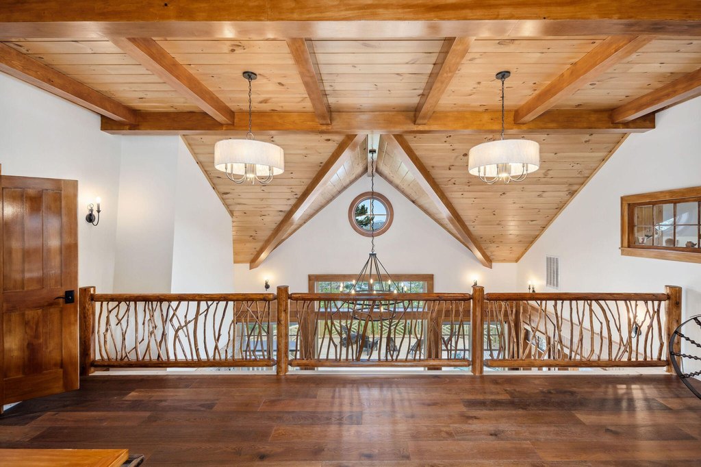 Essex, New York, 12936, United States, 6 Bedrooms Bedrooms, ,4.5 BathroomsBathrooms,Residential,Forsale,1999412