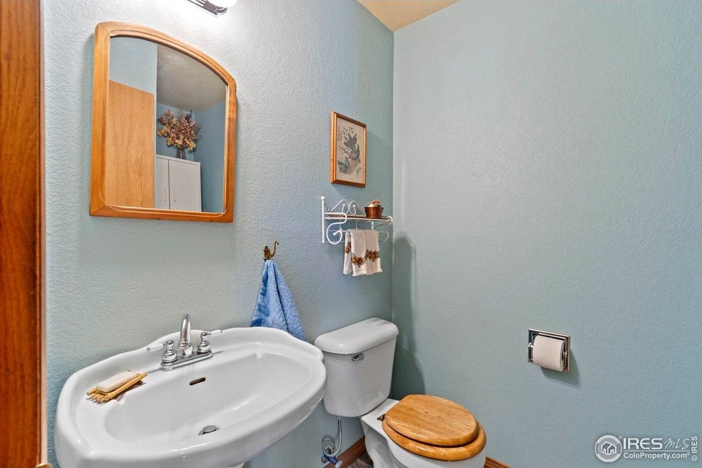 Livermore, Colorado, 80536, United States, 3 Bedrooms Bedrooms, ,1.5 BathroomsBathrooms,Residential,Forsale,2004220