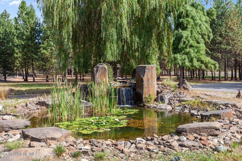 Hayden, Idaho, 83835, United States, 3 Bedrooms Bedrooms, ,3.5 BathroomsBathrooms,Residential,Forsale,1946352