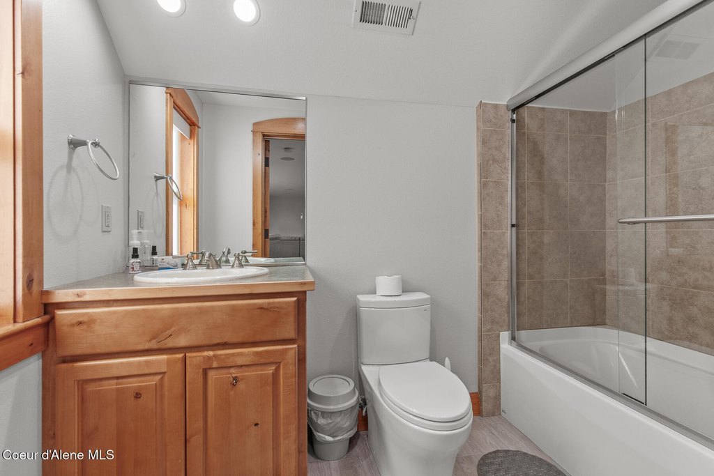 Hayden, Idaho, 83835, United States, 3 Bedrooms Bedrooms, ,3.5 BathroomsBathrooms,Residential,Forsale,1946352