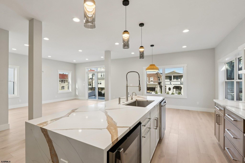 Atlantic City, New Jersey, 08401, United States, 3 Bedrooms Bedrooms, ,2.5 BathroomsBathrooms,Residential,Forsale,2004607