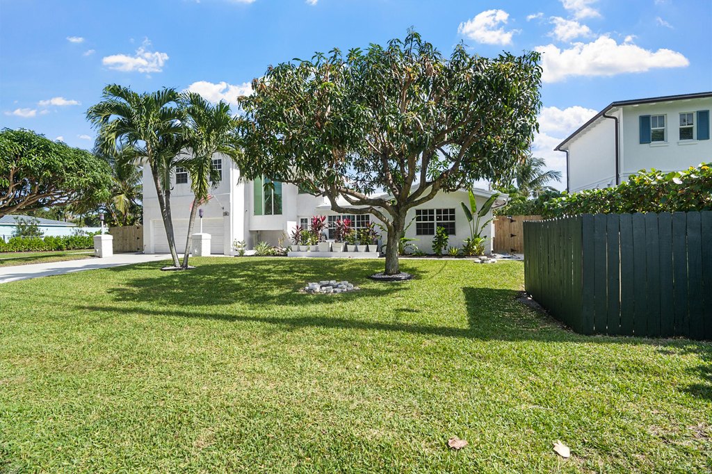 Boca Raton, Florida, 33487, United States, 4 Bedrooms Bedrooms, ,5 BathroomsBathrooms,Residential,Forsale,1996332