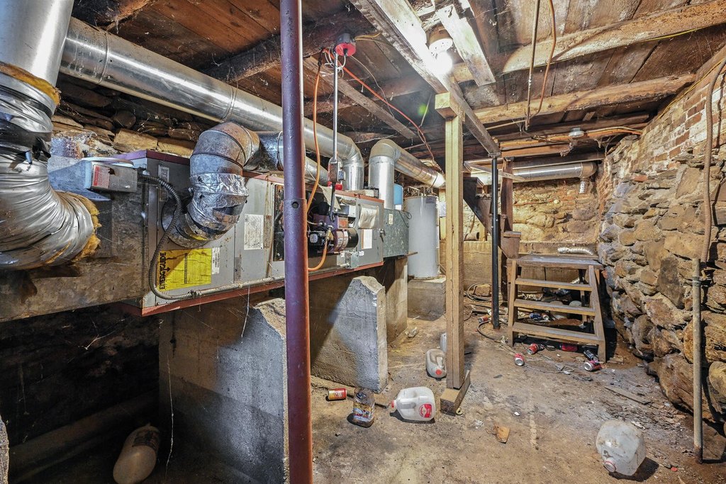 New Portland, Maine, 04961, United States, 13 Bedrooms Bedrooms, ,5.5 BathroomsBathrooms,Residential,Forsale,2010630