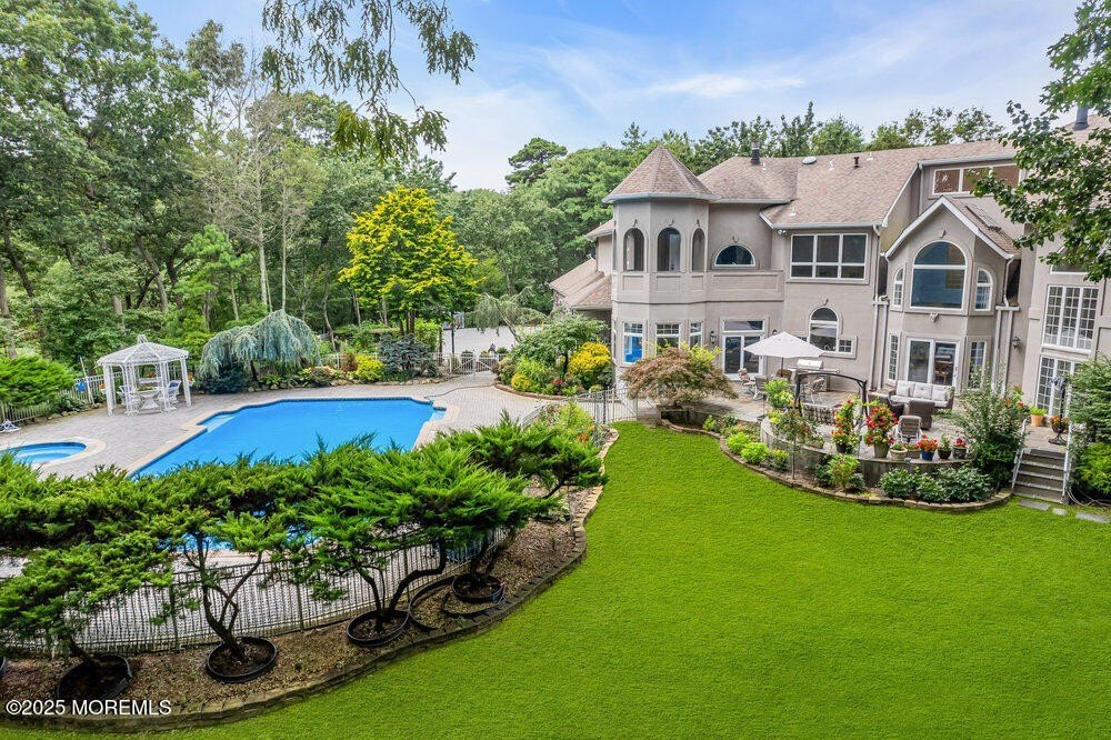 Wall, New Jersey, 07719, United States, 5 Bedrooms Bedrooms, ,5.5 BathroomsBathrooms,Residential,Forsale,1972303