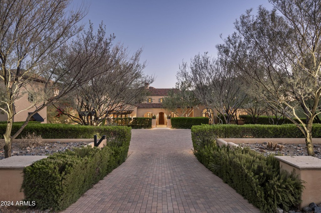 Scottsdale, Arizona, 85255, United States, 4 Bedrooms Bedrooms, ,6.5 BathroomsBathrooms,Residential,Forsale,2000270