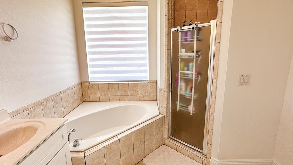 St. George Island, Florida, 32328, United States, 4 Bedrooms Bedrooms, ,4.5 BathroomsBathrooms,Residential,Forsale,1968191