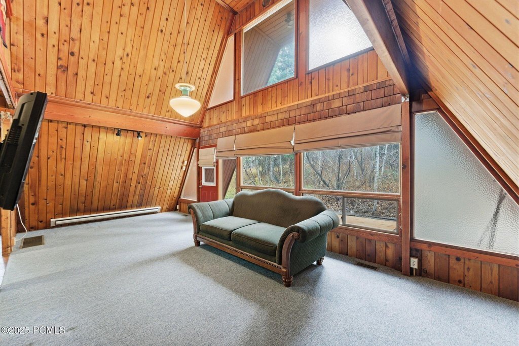 Park City, Utah, 84098, United States, 2 Bedrooms Bedrooms, ,1 BathroomBathrooms,Residential,Forsale,2004730