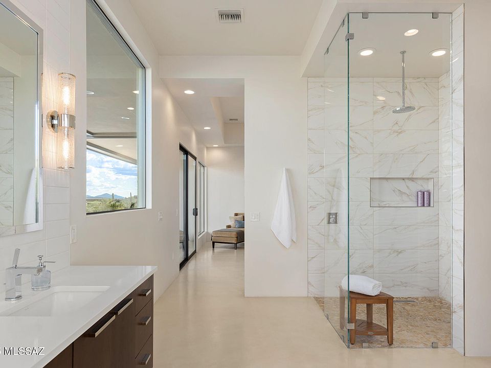 Oro Valley, Arizona, 85755, United States, 3 Bedrooms Bedrooms, ,4 BathroomsBathrooms,Residential,Forsale,1990102