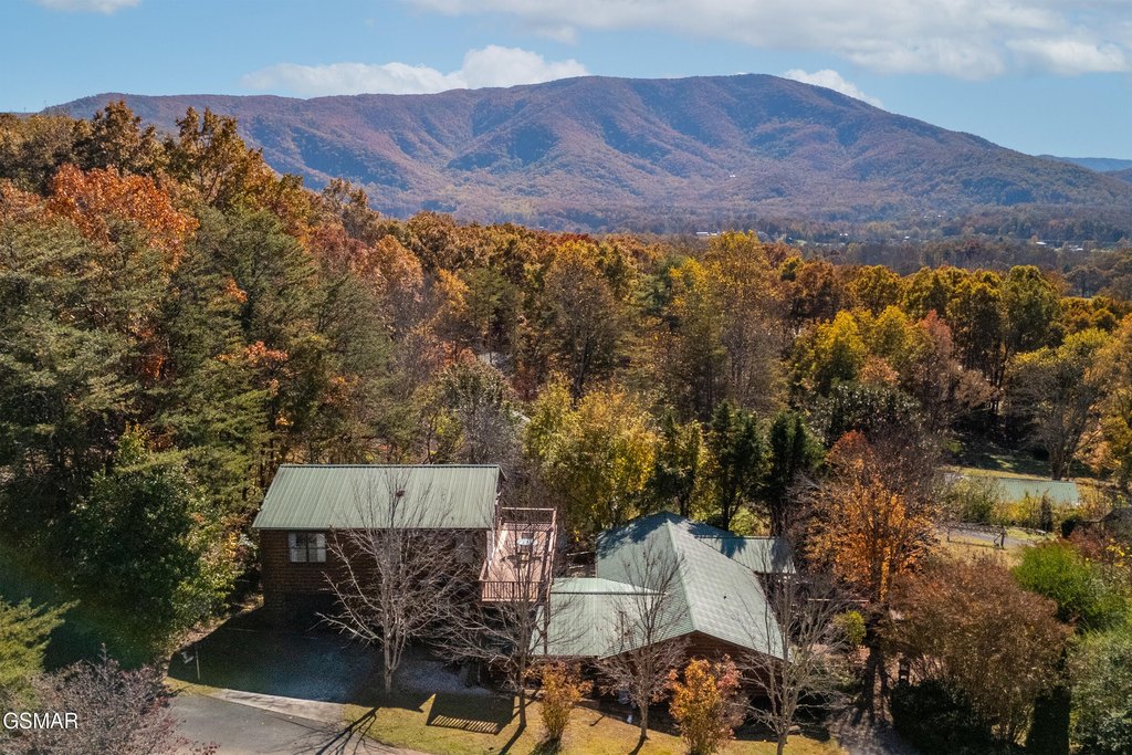 Sevierville, Tennessee, 37862, United States, 3 Bedrooms Bedrooms, ,3 BathroomsBathrooms,Residential,Forsale,1999444