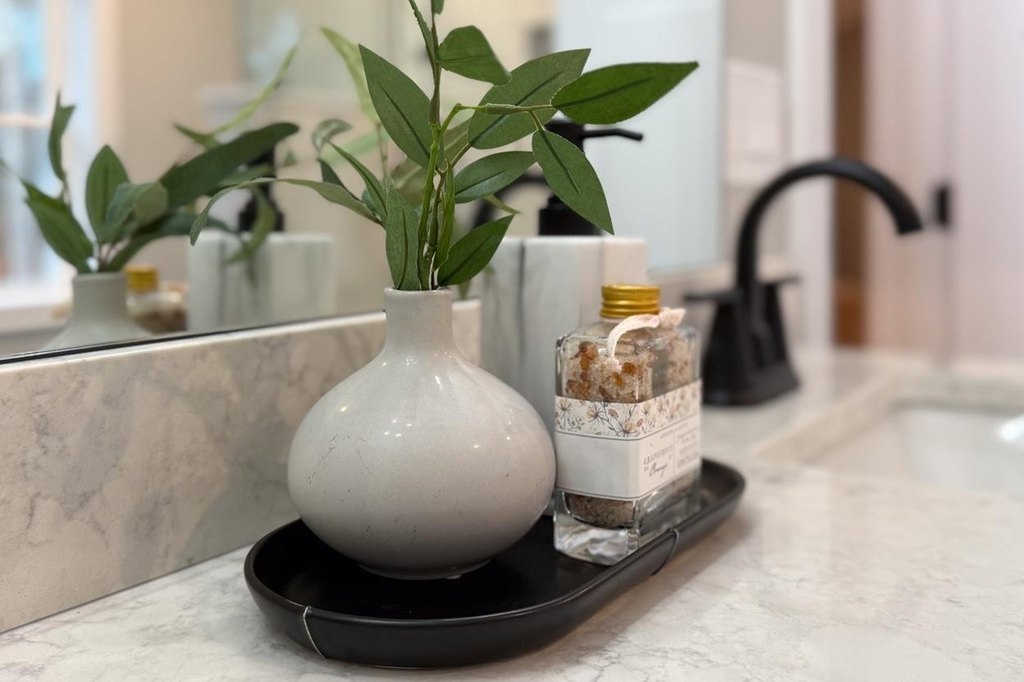 Moultonborough, New Hampshire, 03254, United States, 3 Bedrooms Bedrooms, ,3.5 BathroomsBathrooms,Residential,Forsale,2010628