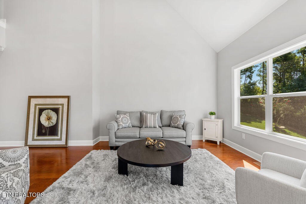 Loudon, Tennessee, 37774, United States, 4 Bedrooms Bedrooms, ,4.5 BathroomsBathrooms,Residential,Forsale,1942458