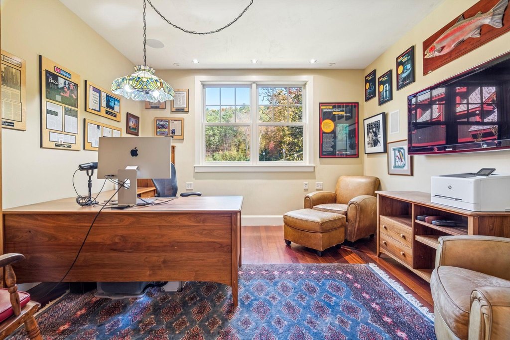 Lyme, New Hampshire, 03768, United States, 4 Bedrooms Bedrooms, ,5.5 BathroomsBathrooms,Residential,Forsale,1999497