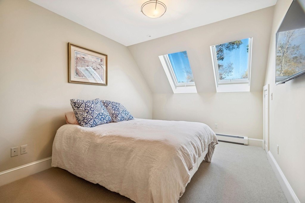 Lyme, New Hampshire, 03768, United States, 4 Bedrooms Bedrooms, ,5.5 BathroomsBathrooms,Residential,Forsale,1999497