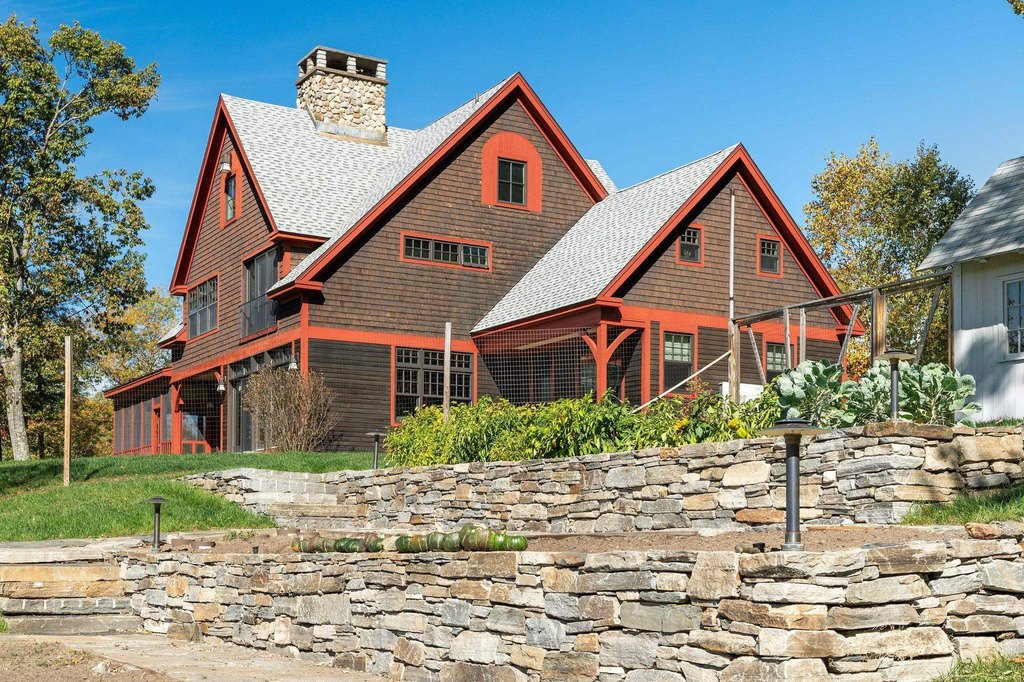 Lyme, New Hampshire, 03768, United States, 4 Bedrooms Bedrooms, ,5.5 BathroomsBathrooms,Residential,Forsale,1999497