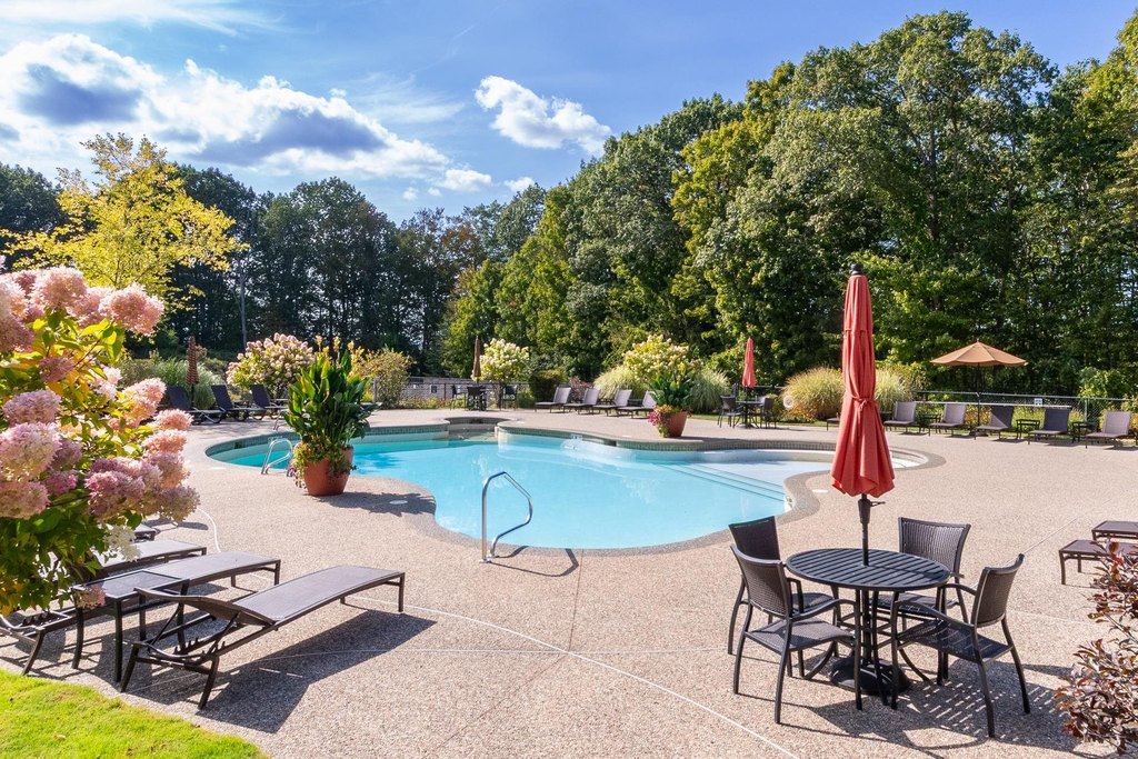 Laconia, New Hampshire, 03246, United States, 3 Bedrooms Bedrooms, ,2 BathroomsBathrooms,Residential,Forsale,2004705