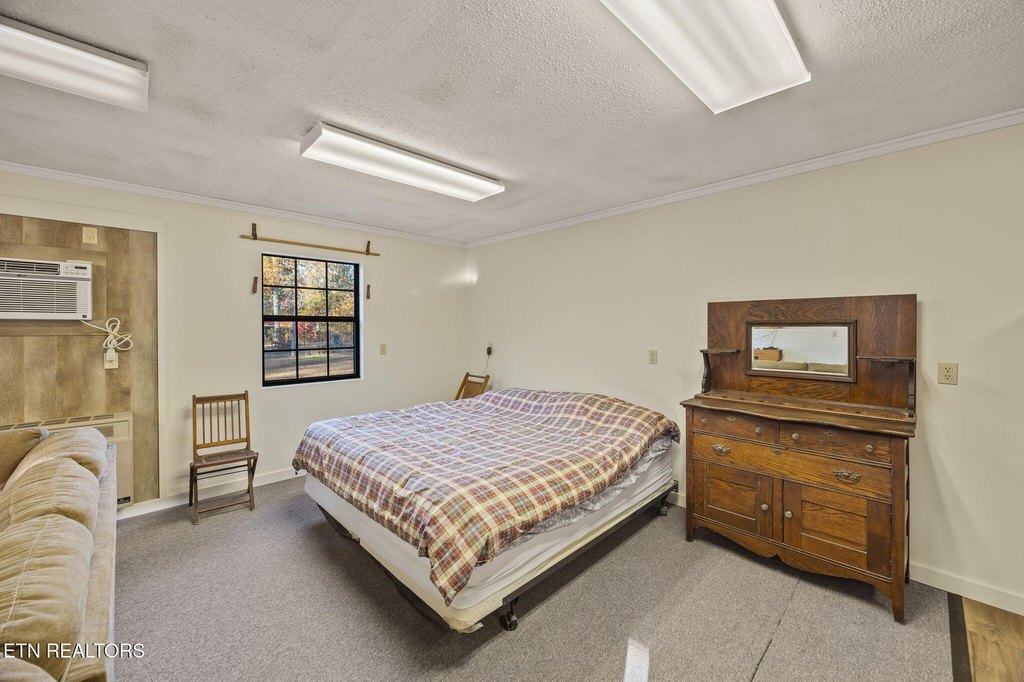 Crossville, Tennessee, 38572, United States, 3 Bedrooms Bedrooms, ,3 BathroomsBathrooms,Residential,Forsale,1996602