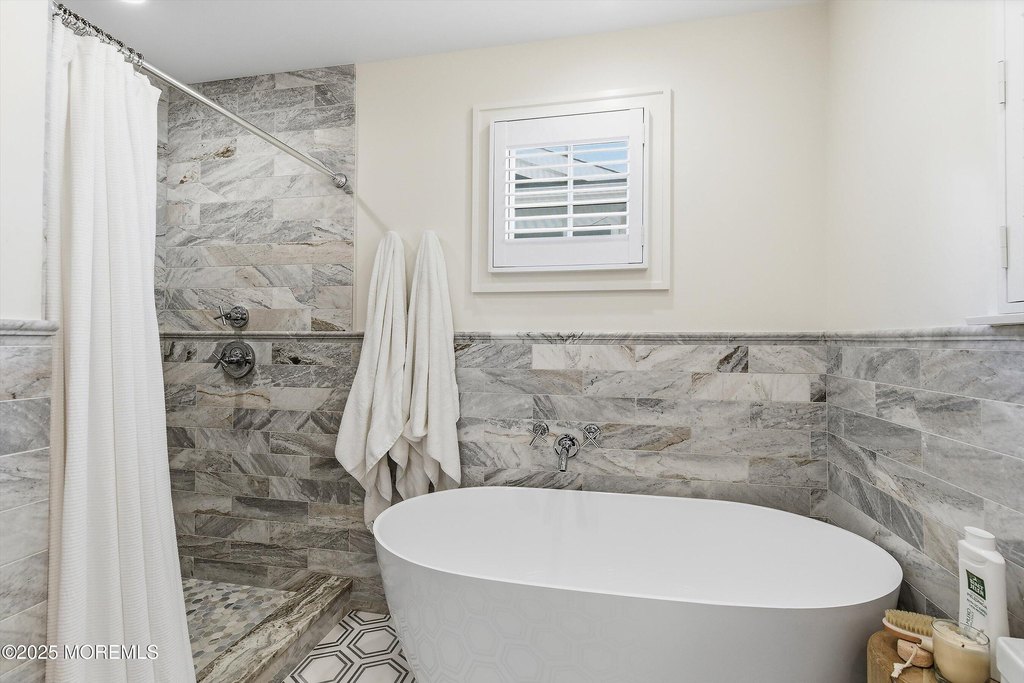 Avon-by-the-sea, New Jersey, 07717, United States, 3 Bedrooms Bedrooms, ,2.5 BathroomsBathrooms,Residential,Forsale,2004833