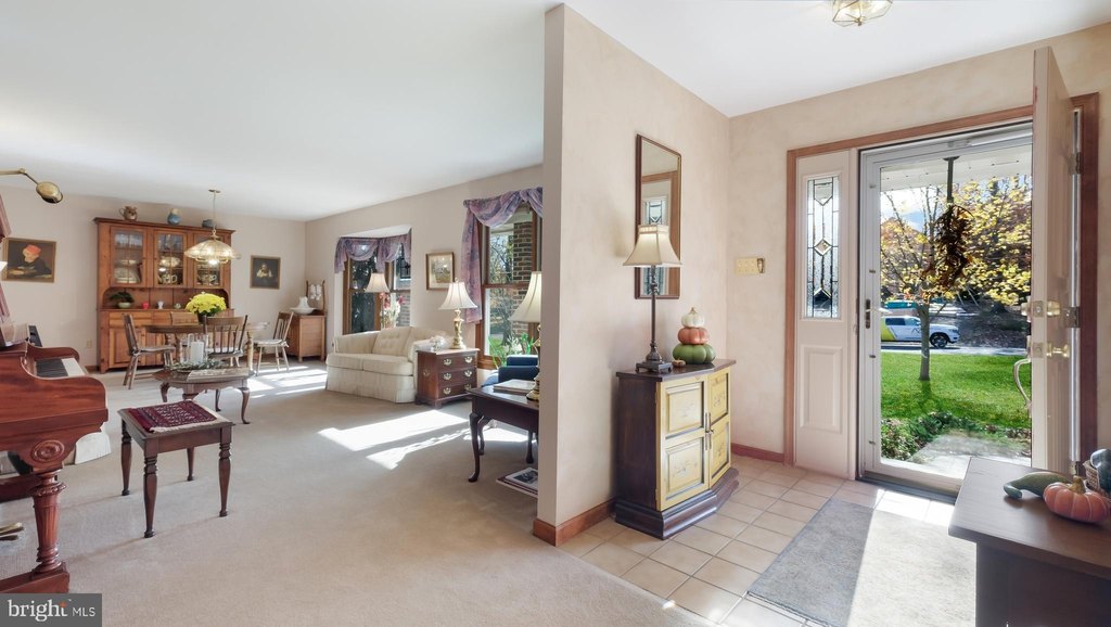 CHALFONT, Pennsylvania, 18914, United States, 3 Bedrooms Bedrooms, ,2 BathroomsBathrooms,Residential,Forsale,2004204