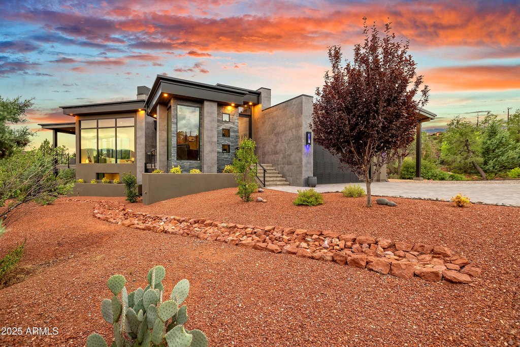 Sedona, Arizona, 86336, United States, 5 Bedrooms Bedrooms, ,3.5 BathroomsBathrooms,Residential,Forsale,2001395