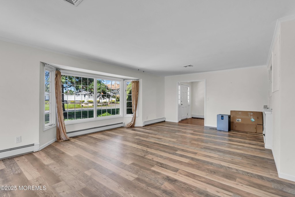 Toms River, New Jersey, 08753, United States, 3 Bedrooms Bedrooms, ,2 BathroomsBathrooms,Residential,Forsale,1966076