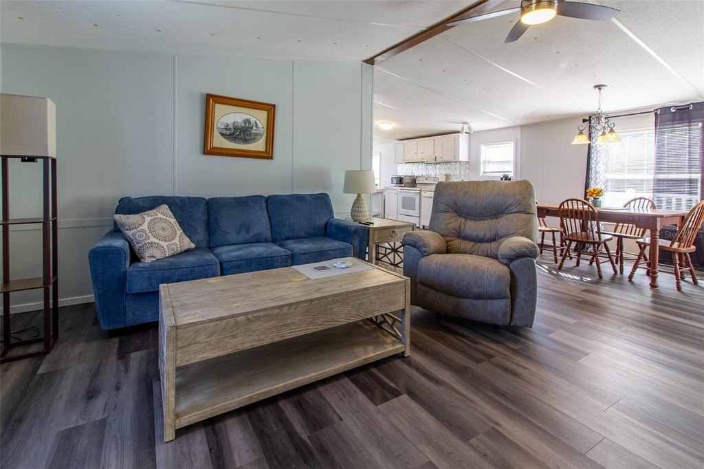 DUNNELLON, Florida, 34431, United States, 5 Bedrooms Bedrooms, ,2.5 BathroomsBathrooms,Residential,Forsale,2009539