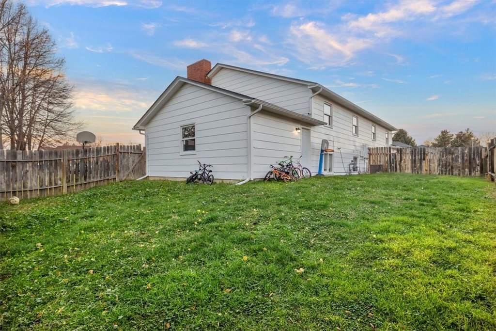 Billings, Montana, 59105, United States, 6 Bedrooms Bedrooms, ,4 BathroomsBathrooms,Residential,Forsale,2004458