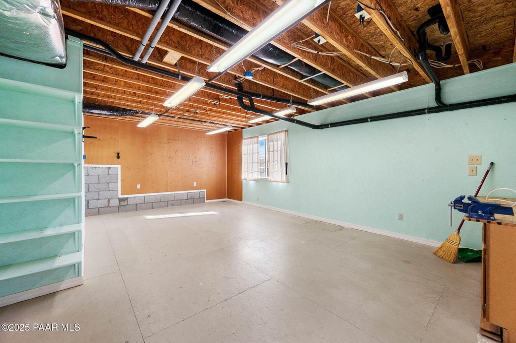 Prescott, Arizona, 86301, United States, 3 Bedrooms Bedrooms, ,6.5 BathroomsBathrooms,Residential,Forsale,2011291