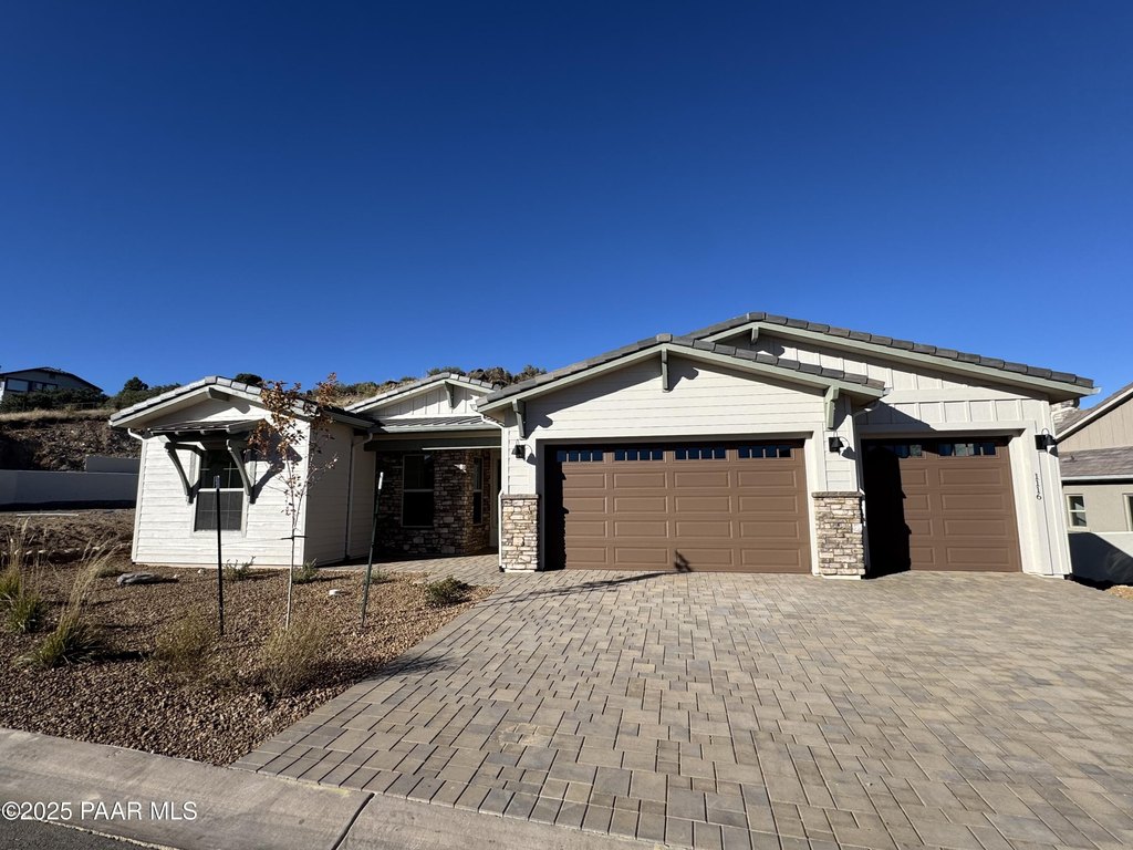 Prescott, Arizona, 86301, United States, 3 Bedrooms Bedrooms, ,6.5 BathroomsBathrooms,Residential,Forsale,2011287