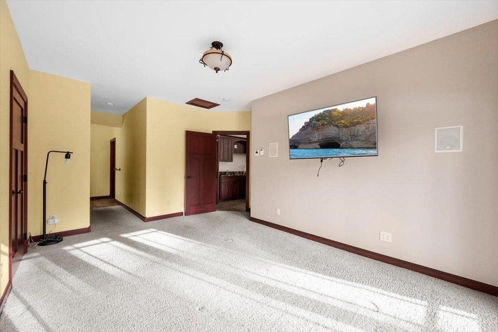 Lead, South Dakota, 57754, United States, 4 Bedrooms Bedrooms, ,3.5 BathroomsBathrooms,Residential,Forsale,2004330