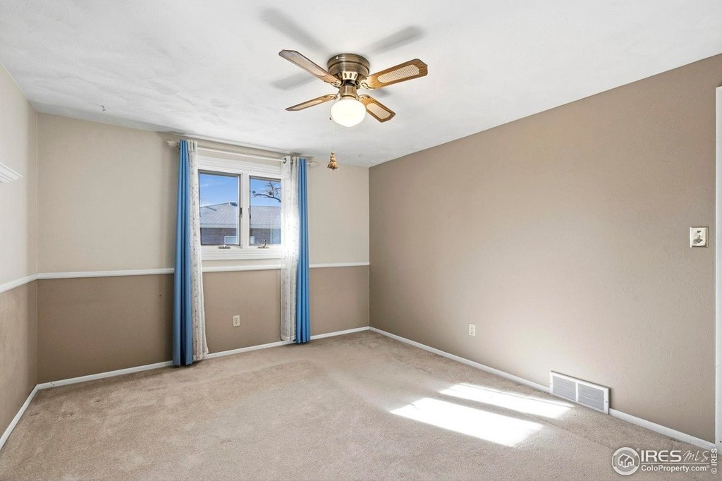 Loveland, Colorado, 80538, United States, 5 Bedrooms Bedrooms, ,2 BathroomsBathrooms,Residential,Forsale,2004289