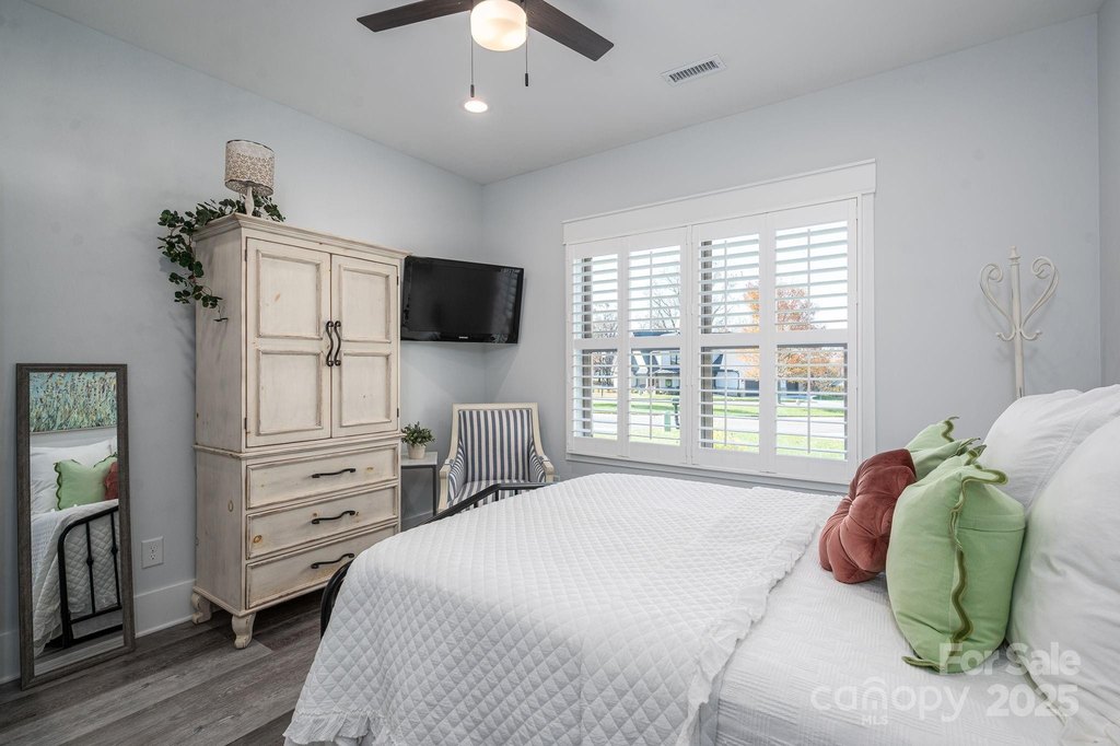 Conover, North Carolina, 28613, United States, 4 Bedrooms Bedrooms, ,3 BathroomsBathrooms,Residential,Forsale,2007718