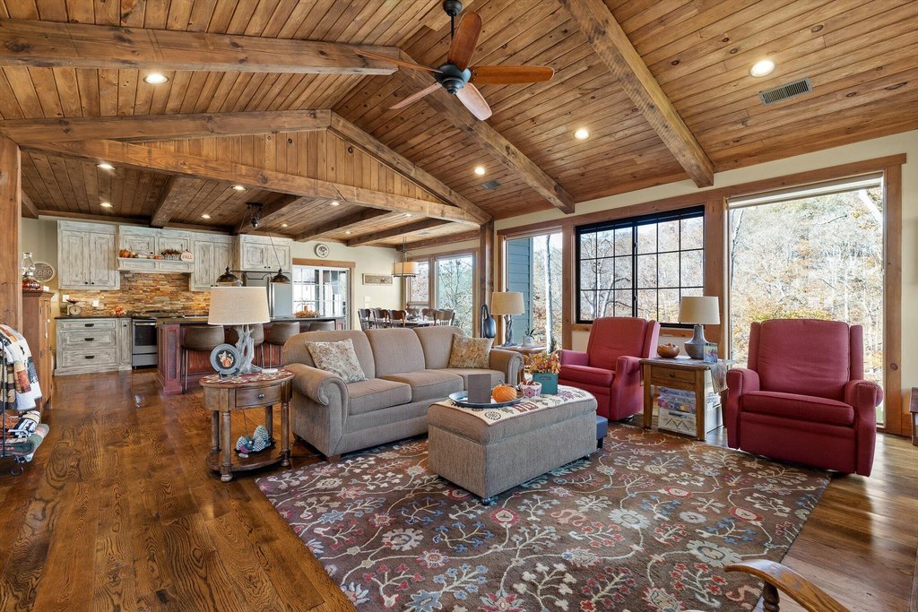 Ten Mile, Tennessee, 37880, United States, 3 Bedrooms Bedrooms, ,3.5 BathroomsBathrooms,Residential,Forsale,2009597