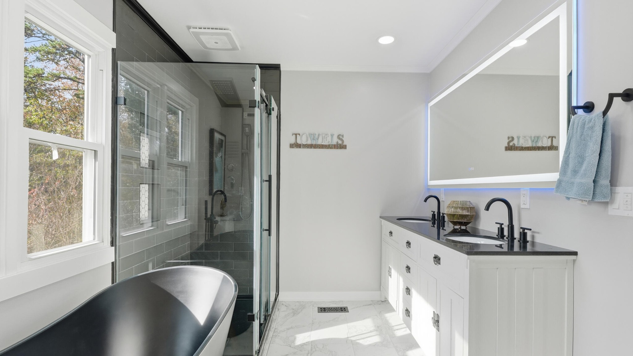 Chattanooga, Tennessee, 37416, United States, 6 Bedrooms Bedrooms, ,4 BathroomsBathrooms,Residential,Forsale,2004678