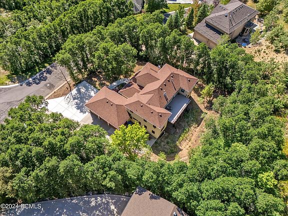 Salt Lake City, Utah, 84108, United States, 5 Bedrooms Bedrooms, ,5 BathroomsBathrooms,Residential,Forsale,2000240